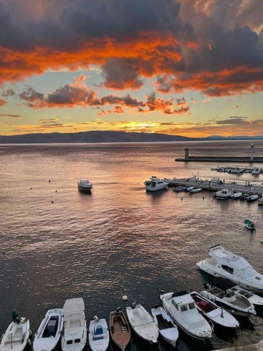 Apartment Sun&Sea, Senj, Prvi Red Do Mora Senj  Bagian luar foto